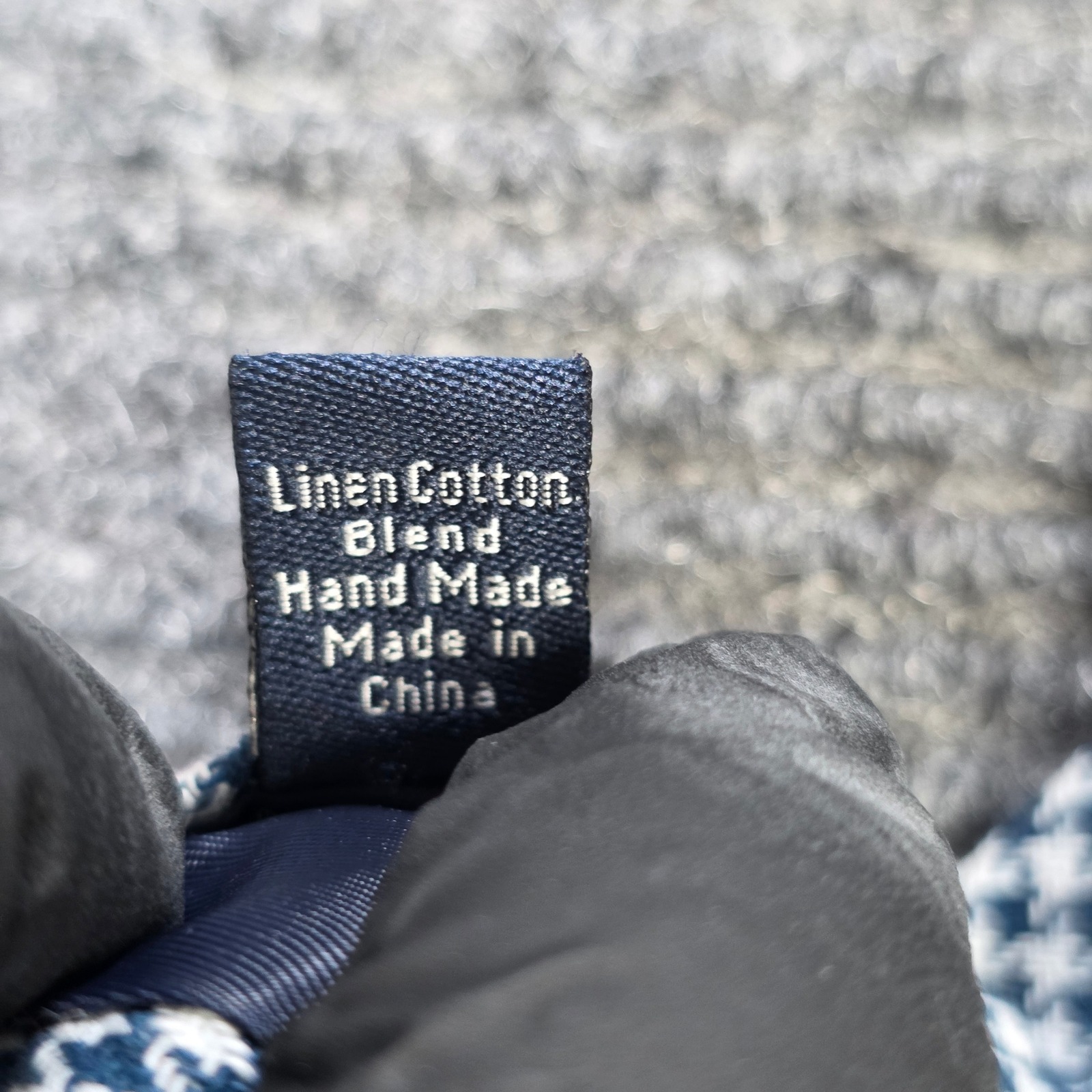Otaa Linen Cotton Hand Made Necktie Men's Slim Navy Blue White Houndstooth Nwt — image 4 of 8
